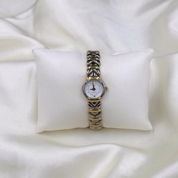 Vintage 90s Two Tone Watch Dainty Bracelet Classic Feminine Old Money Aesthetic - Picture 4 of 6